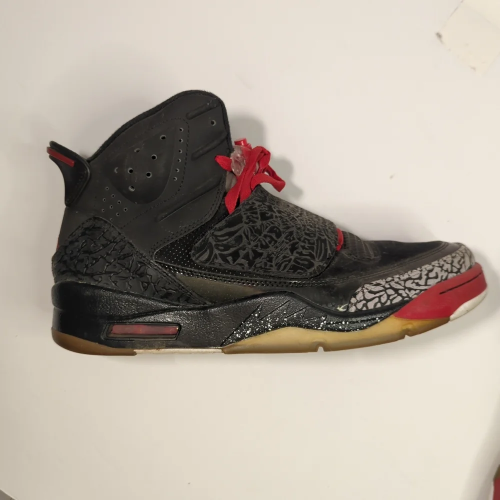 Air Jordans Son Of Mars Black Cement Sneakers - Mens Size 9